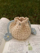 pic is an inspo. open for commission