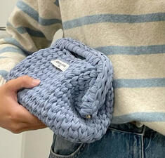 pic is an inspo. open for commission